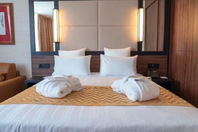 Nash Suites Hotel - fotografija 4