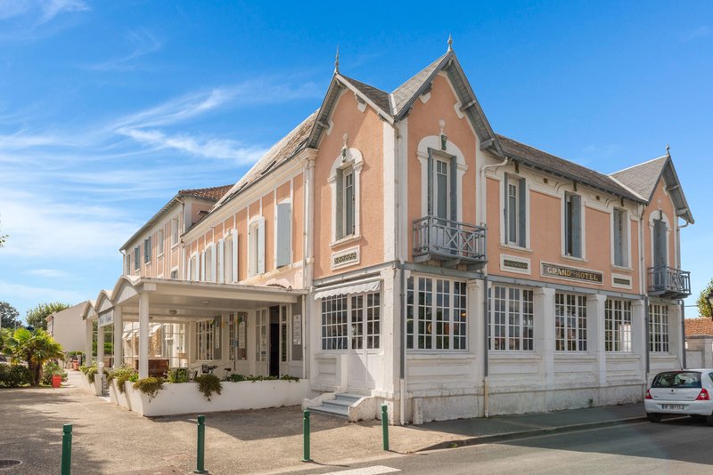 Hotel Victoria - photo 1
