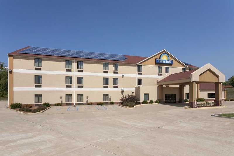 Days Inn by Wyndham Jefferson City - photo 1