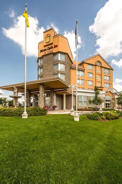 Monte Carlo Inn & Suites Downtown Markham - foto 1