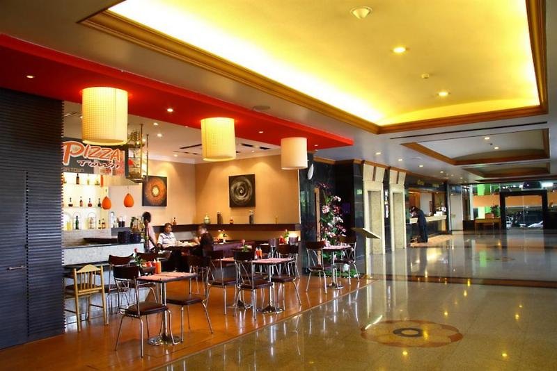 Town In Town Hotel Bangkok - photo 1