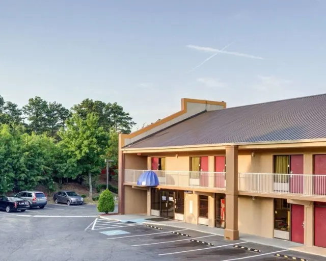 Rodeway Inn Norcross - photo 4