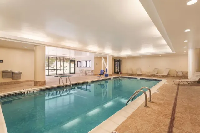 Hampton Inn  Suites Lake George - photo 3