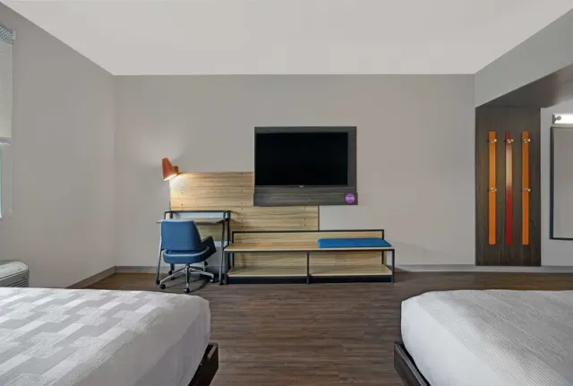 Tru by Hilton Milwaukee Downtown - photo 3