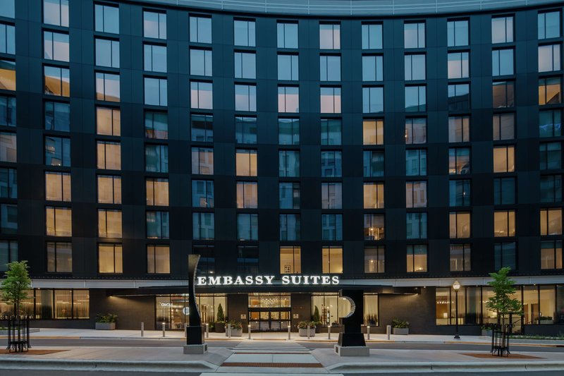Embassy Suites by Hilton Madison Downtown - photo 1