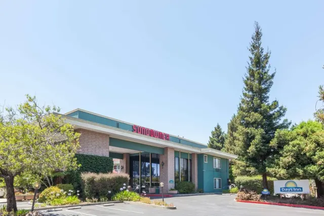 Days Inn & Suites by Wyndham Sunnyvale, Sunnyvale