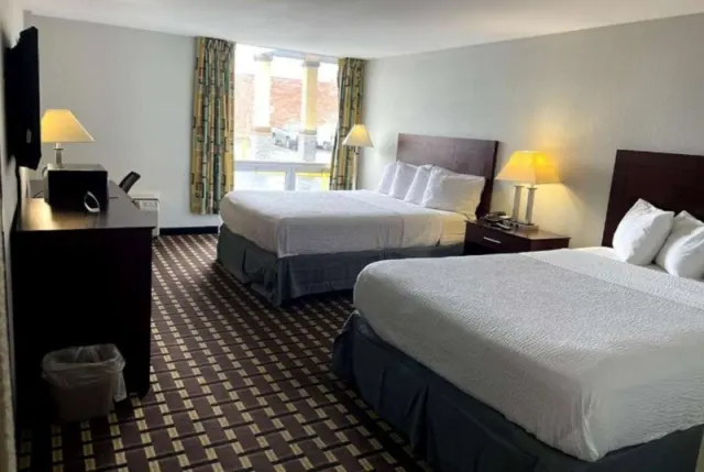 Days Inn by Wyndham Fort Wright Cincinnati Area - photo 4