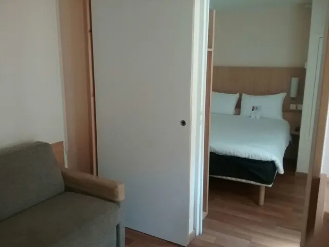 Hôtel ibis Paris Tour Eiffel Cambronne 15ème - photo 3
