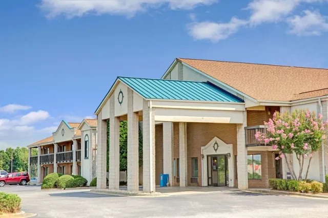 Days Inn by Wyndham Mooresville Lake Norman, Mooresville