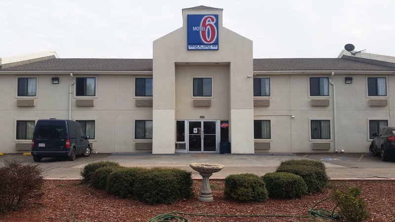 Motel 6 Elk City OK - photo 1