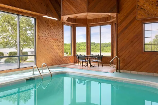 Baymont by Wyndham Winchester - photo 3