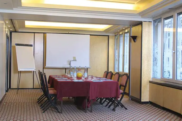 Hotel De Castiglione Paris - photo 2