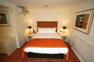 Harpenden House - photo 2