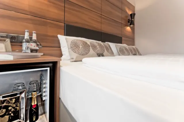 elaya hotel munich city, Trademark Collection by Wyndham - foto 4