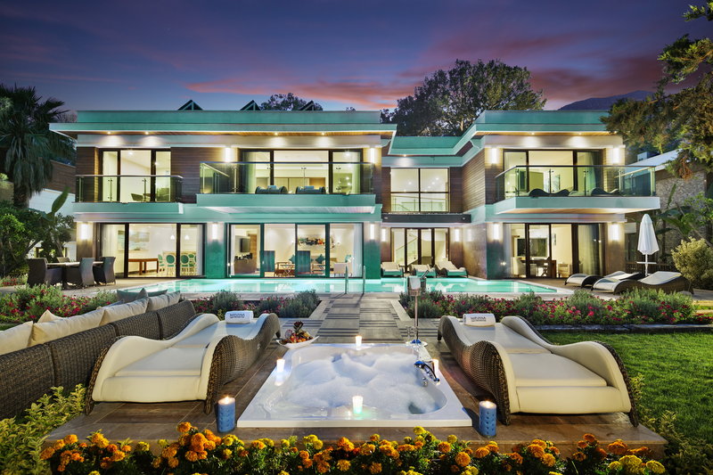 Nirvana Mediterranean Excellence - photo 1