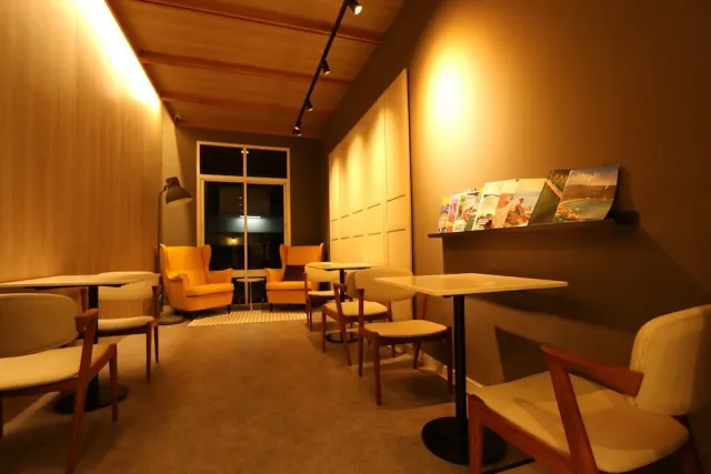 The Royal Bee Apart Hotel - photo 4