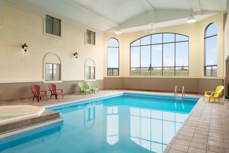 Days Inn by Wyndham Swift Current - photo 1