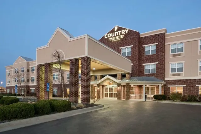 Country Inn & Suites by Radisson, Kansas City at Village West, KS, Kansas City