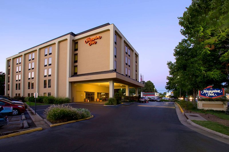 Hampton Inn Fairfax City - photo 1