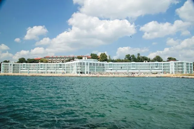 Dolphin Marina - photo 2
