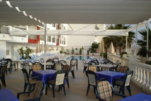 Hotel Perla Marina - mynd 3