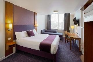 Premier Inn Camberley Hotel - foto 4