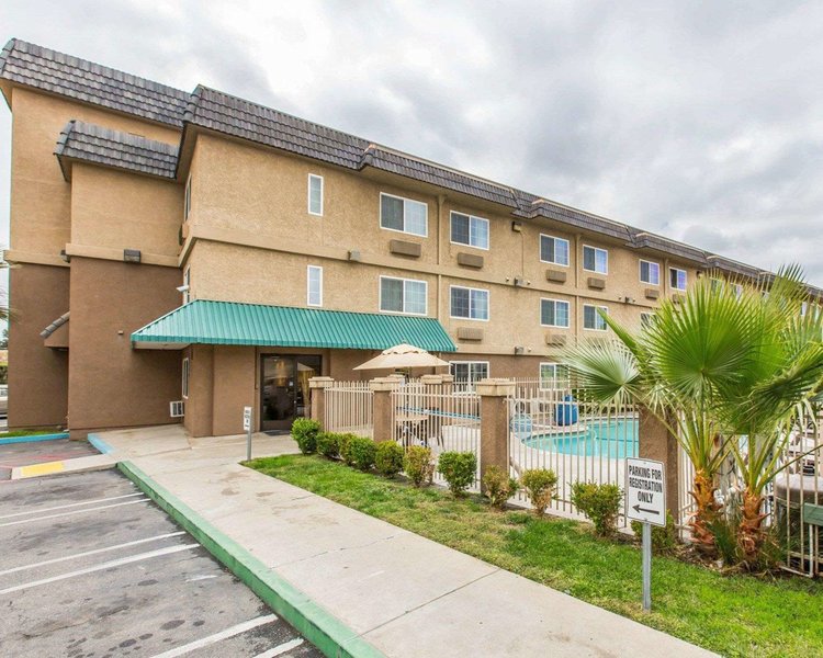 Spark by Hilton Modesto - photo 1