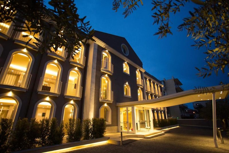 Airone City Hotel - photo 1