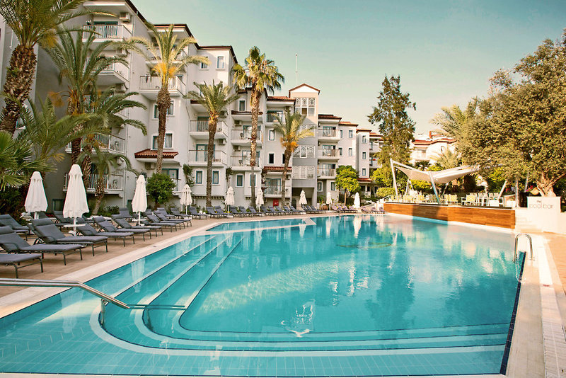 Paloma Marina Suites - photo 1