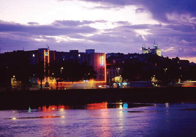 Ibis Styles Lyon Confluence - รูปภาพที่ 1