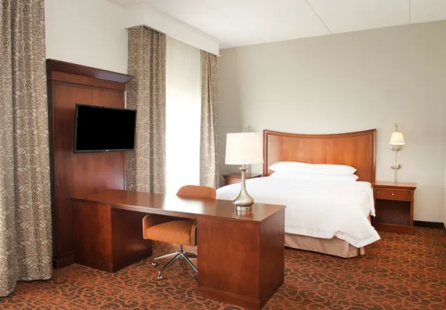 Hampton Inn  Suites PittsburghMeadow Lands - photo 4