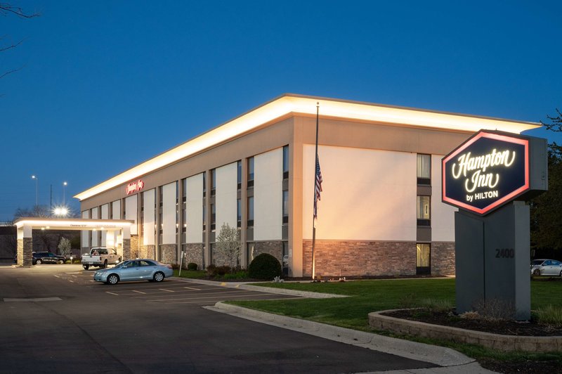 Hampton Inn Janesville - photo 1