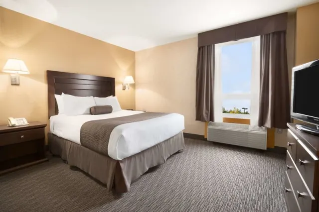 Days Inn by Wyndham Estevan - photo 4