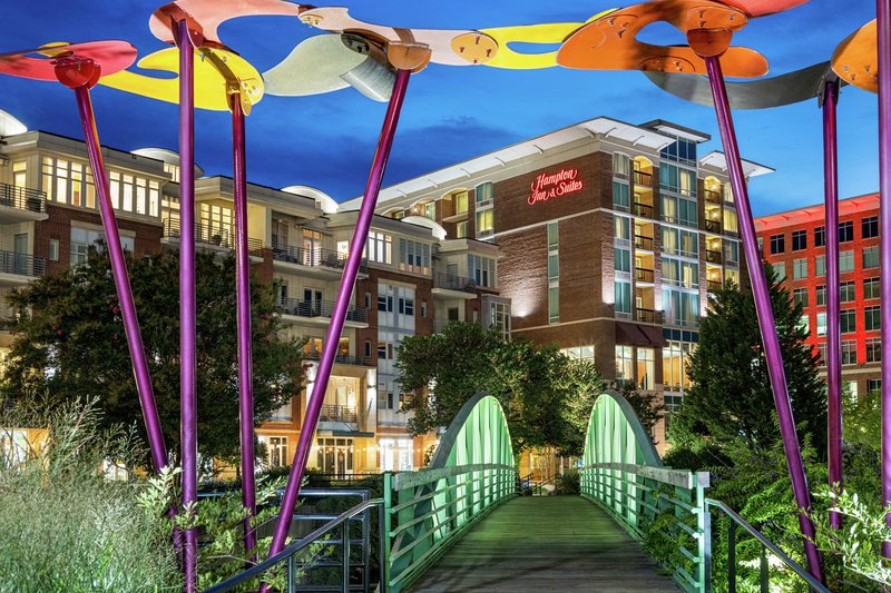 Hampton Inn & Suites Greenville Downtown RiverPlace - foto 1