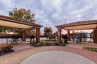 Candlewood Suites Baytown - photo 3