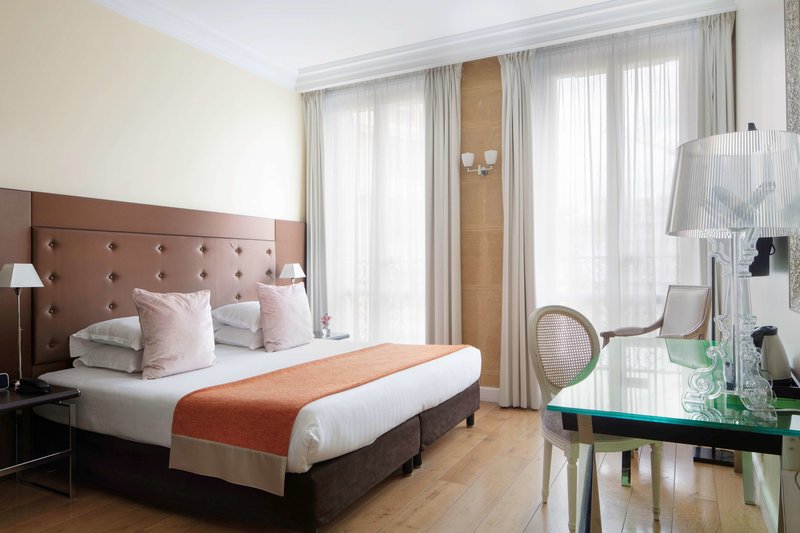 Hôtel Le 123 Elysées - photo 1
