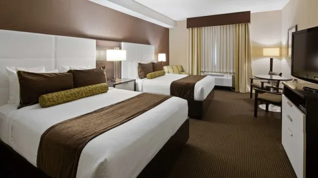 Best Western Premier Miami International Airport Hotel  Suites - photo 4