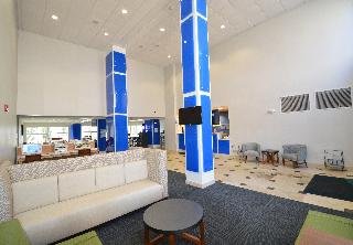 Holiday Inn Express Toledo Oregon - photo 3