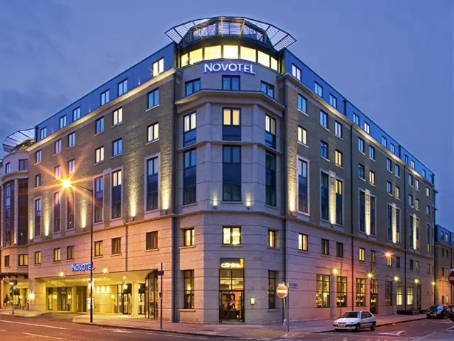 Novotel London Bridge Hotel - photo 2