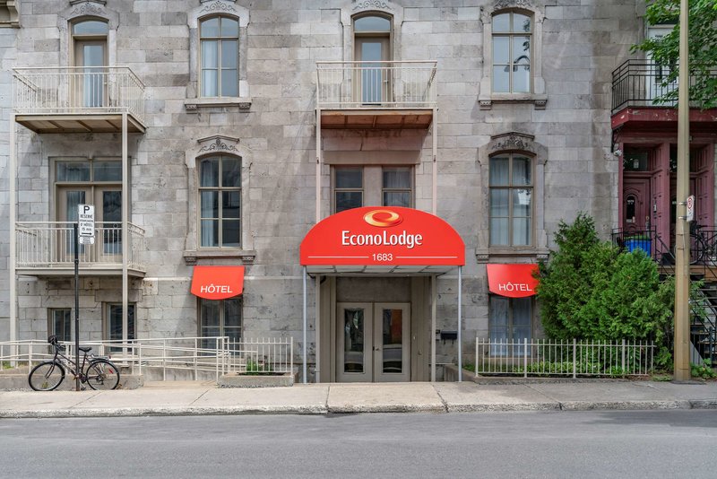 Econo Lodge - photo 1