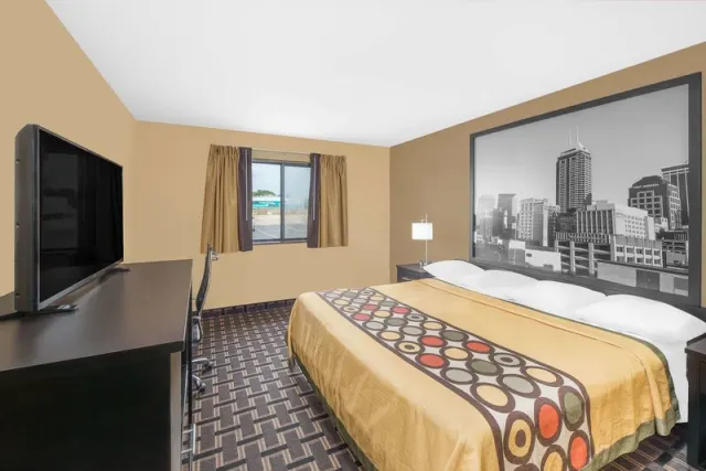 Super 8 by Wyndham Terre Haute - photo 3
