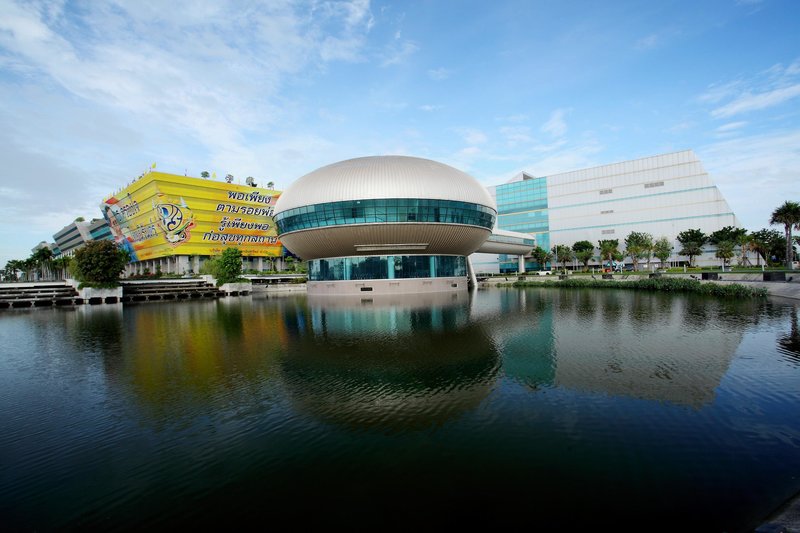 Centara Life Government Complex Hotel  Convention Centre Chaeng Watthana - photo 1