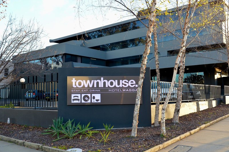 Townhouse Hotel Wagga - photo 1