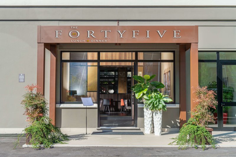 DoubleTree by Hilton Brescia - photo 1