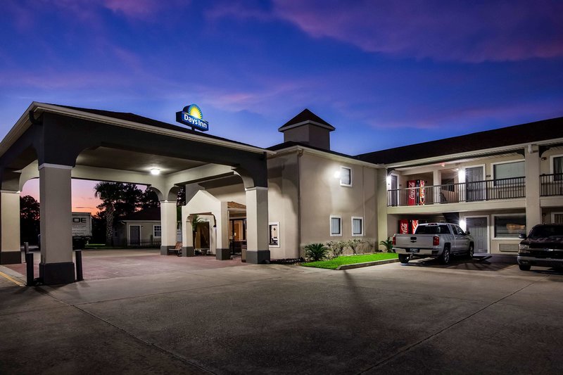 Days Inn by Wyndham Sulphur LA - photo 1