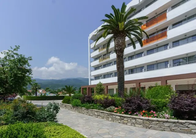 Cronwell Platamon Resort, Olympus Riviera