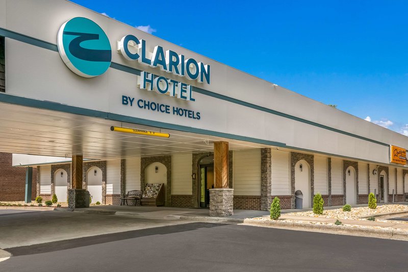 Clarion Hotel Conference Center - photo 1