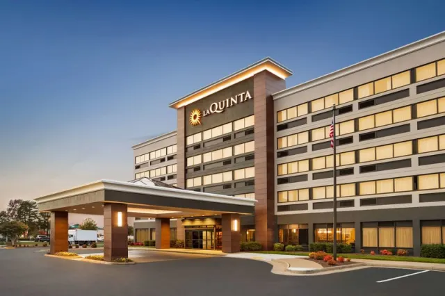 La Quinta Inn Suites by Wyndham RichmondMidlothian, Virginia