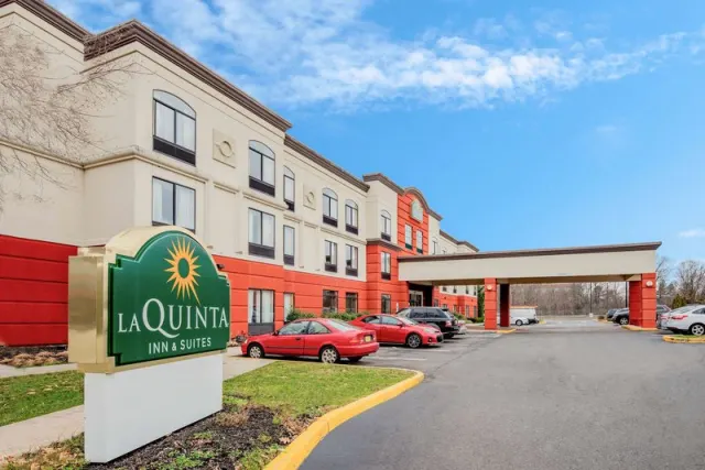 La Quinta Inn Suites by Wyndham Mt Laurel Philadelphia, New Jersey