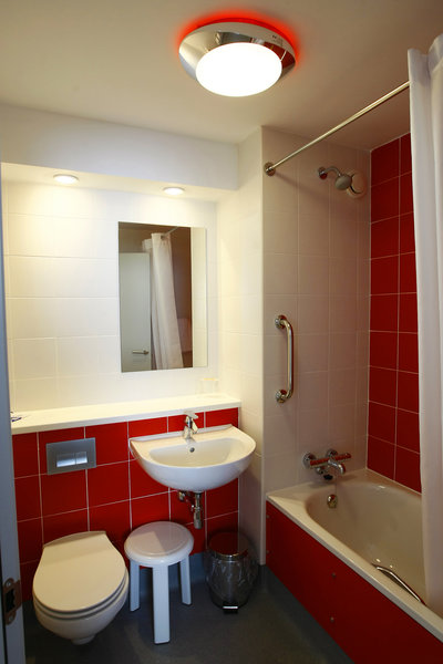 Travelodge Madrid Alcalá - foto 4